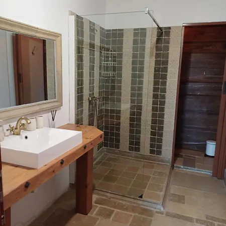 Ebner Pince - Panzio 3* Turbékpuszta