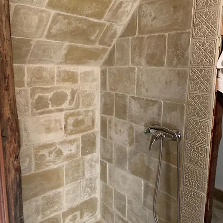 Ebner Pince - Panzio Oda ve Kahvaltı Turbékpuszta