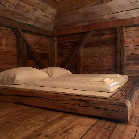 Ebner Pince - Panzio Bed and Breakfast