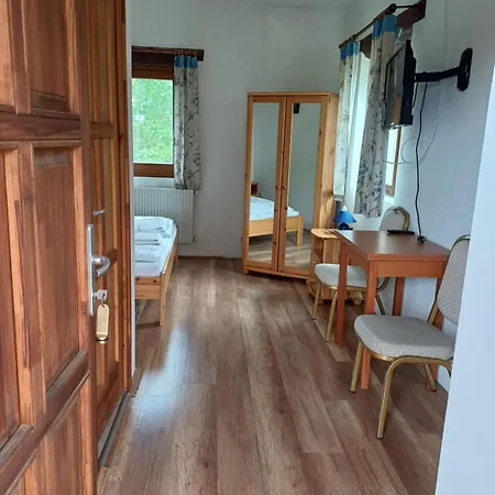 Bed & Breakfast Ebner Pince - Panzio