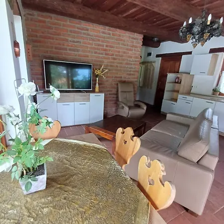 Ebner Pince - Panzio Bed & Breakfast