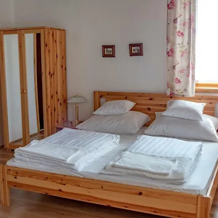 Ebner Pince - Panzio Bed and Breakfast