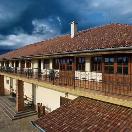 Ebner Pince - Panzió 3*