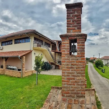 Ebner Pince - Panzio